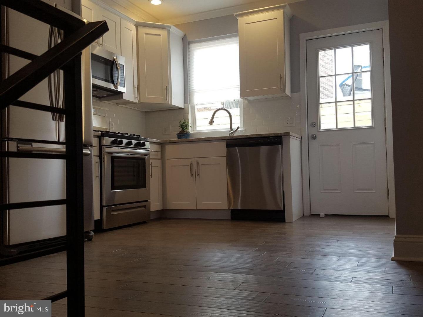 2531 Collins Street Philadelphia, PA 19125 - Photo 10 of 25 Kitchen