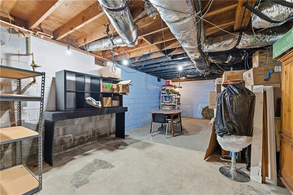 3033 Thrasher Circle Decatur, GA 30032 - Photo 21 of 25 a view of a storage room