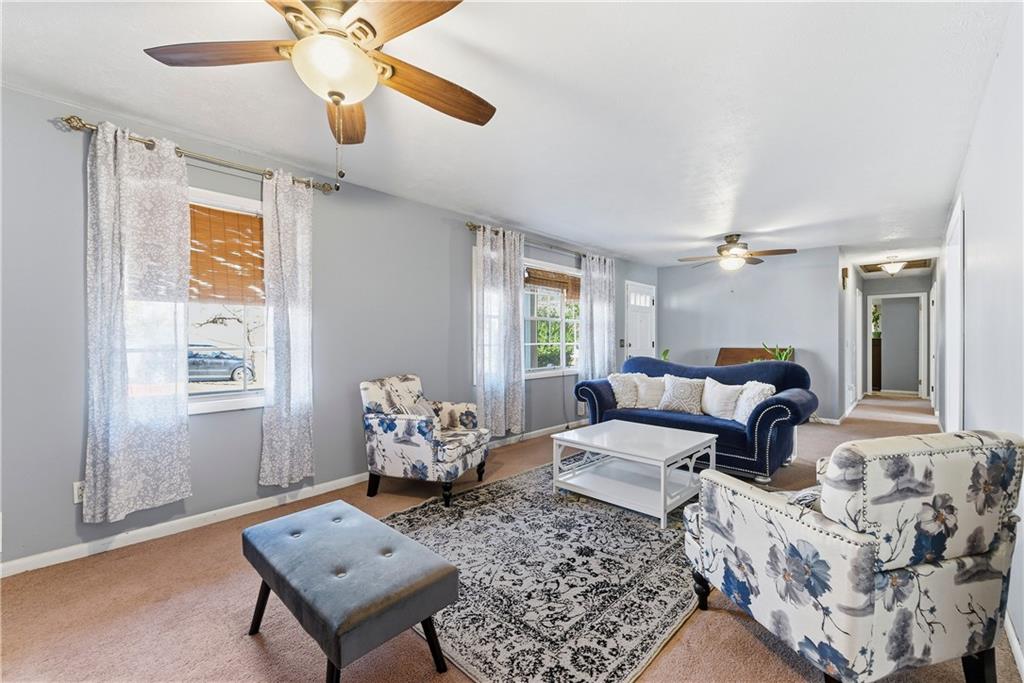 3033 Thrasher Circle Decatur, GA 30032 - Photo 6 of 25 a living room with furniture