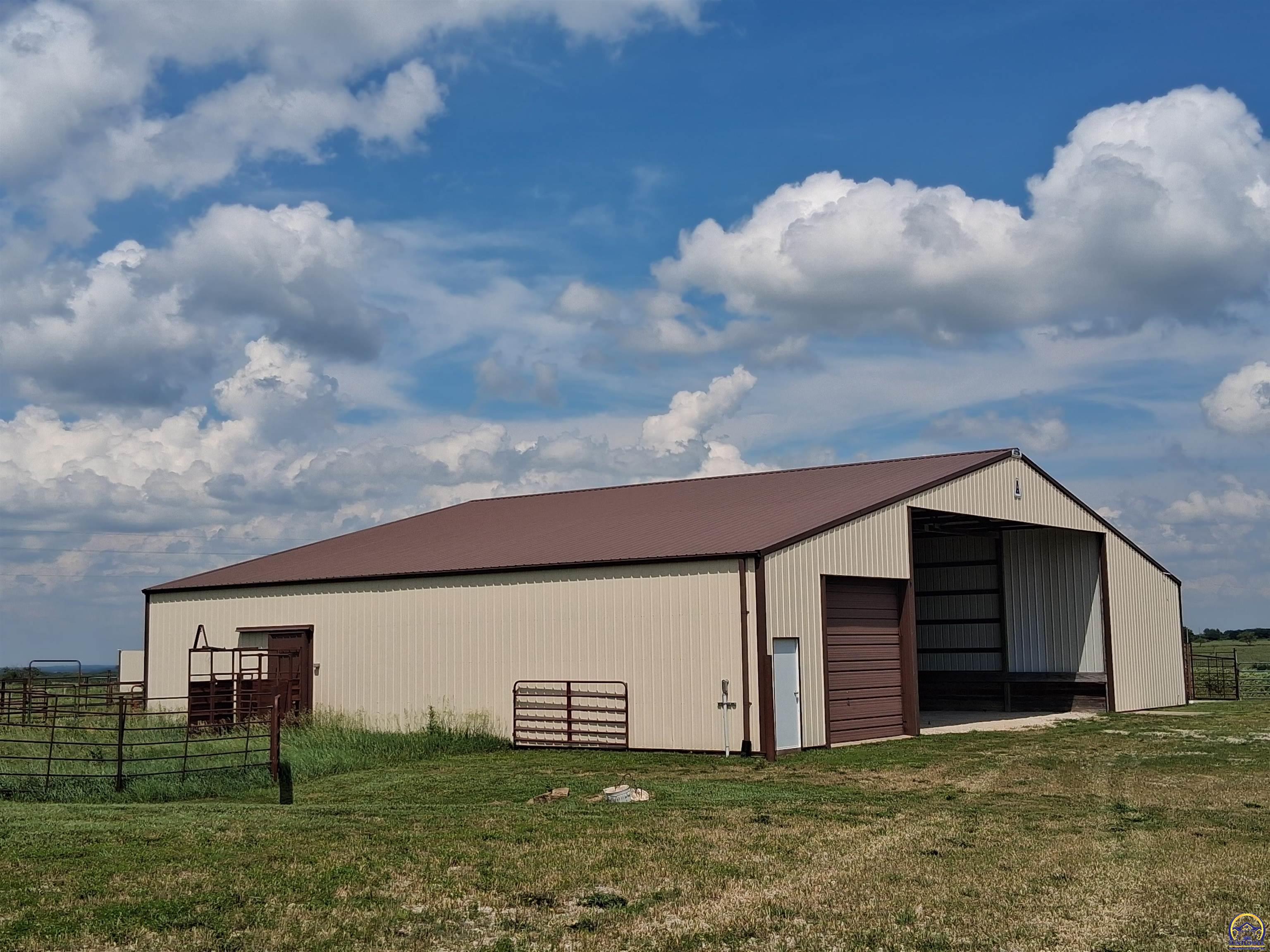 6841 Highway 56 Overbrook, KS 66524 - Photo 19 of 37