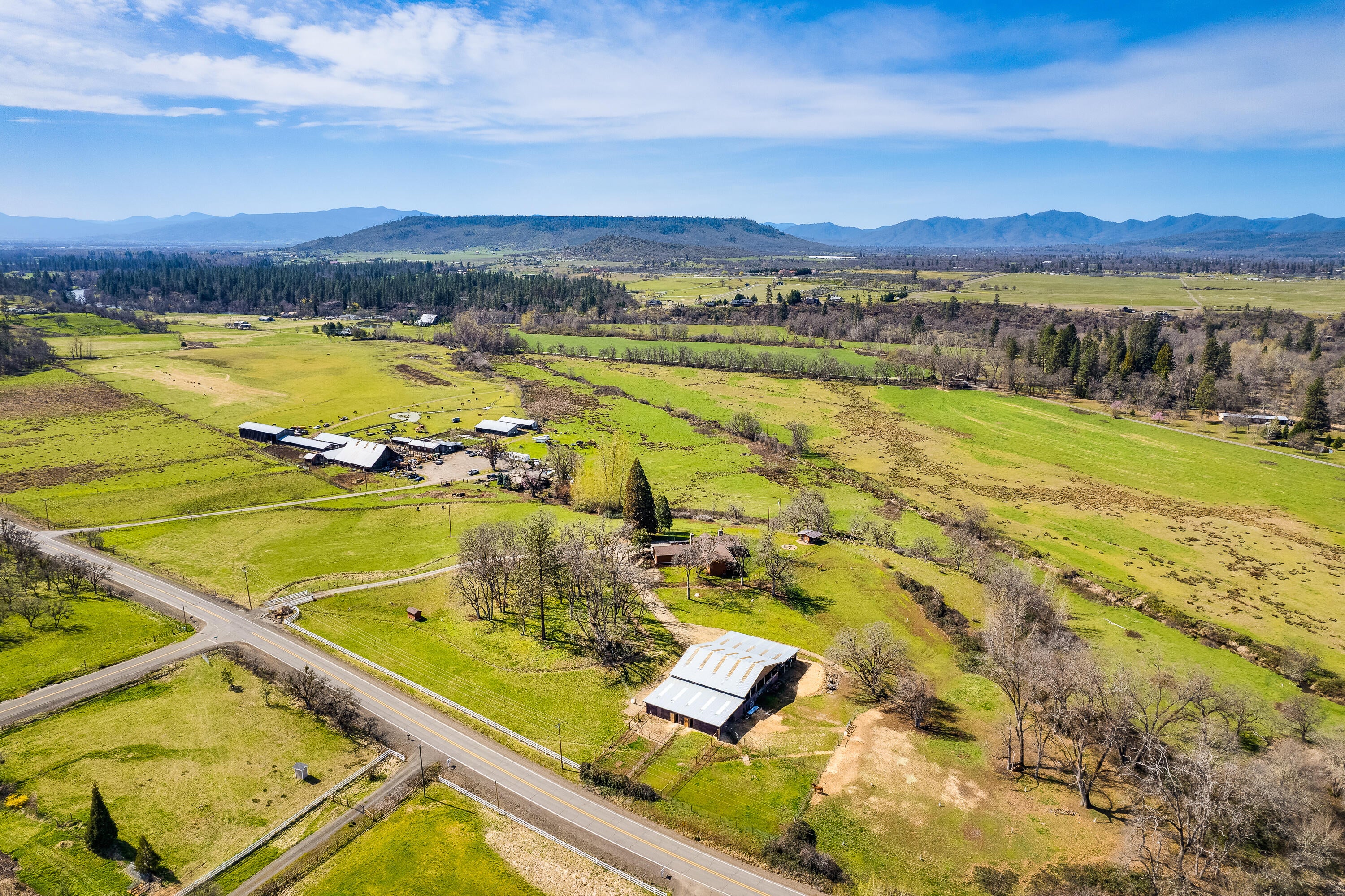 13615 Agate Road Eagle Point, OR 97524 - Photo 51 of 54 4