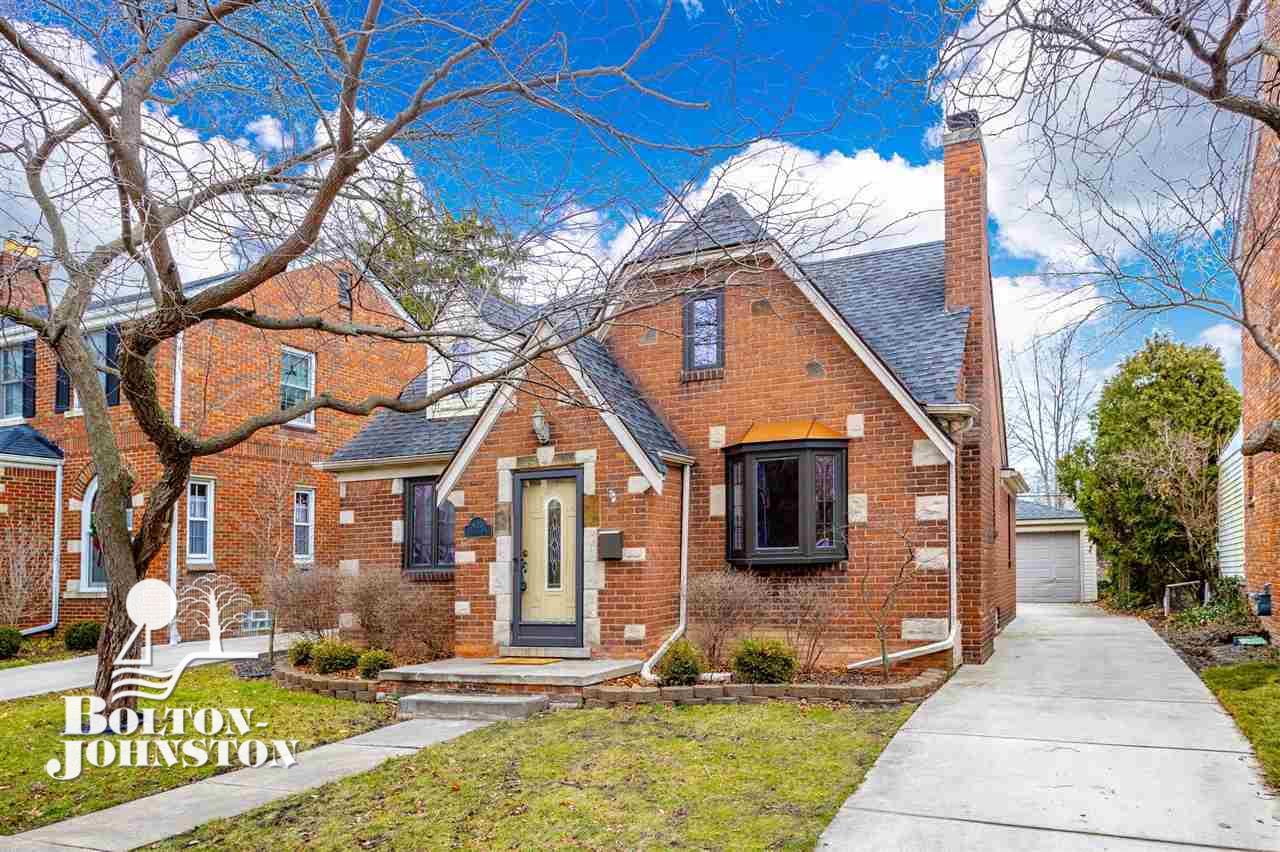420 Cloverly Road Grosse Pointe, MI 48236 - Photo 1 of 39 420 Cloverly