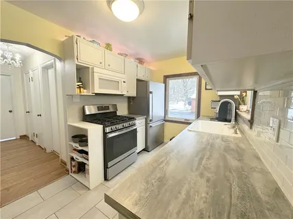 $444,800 | 3933 Hardt Drive, Gibsonia, PA 15044