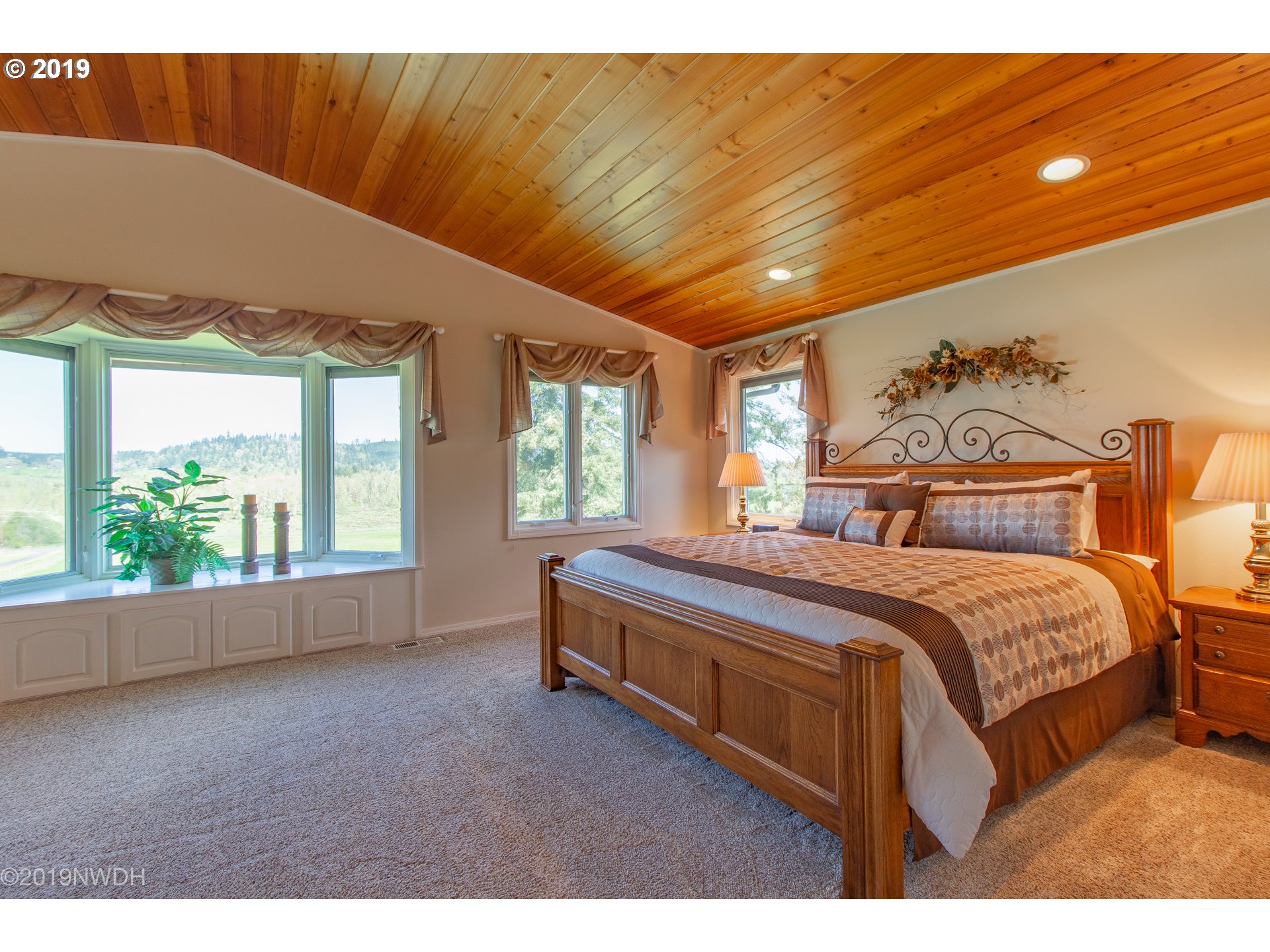 26614 Crow Road Eugene, OR 97402 - Photo 21 of 32 Gallery Image 21