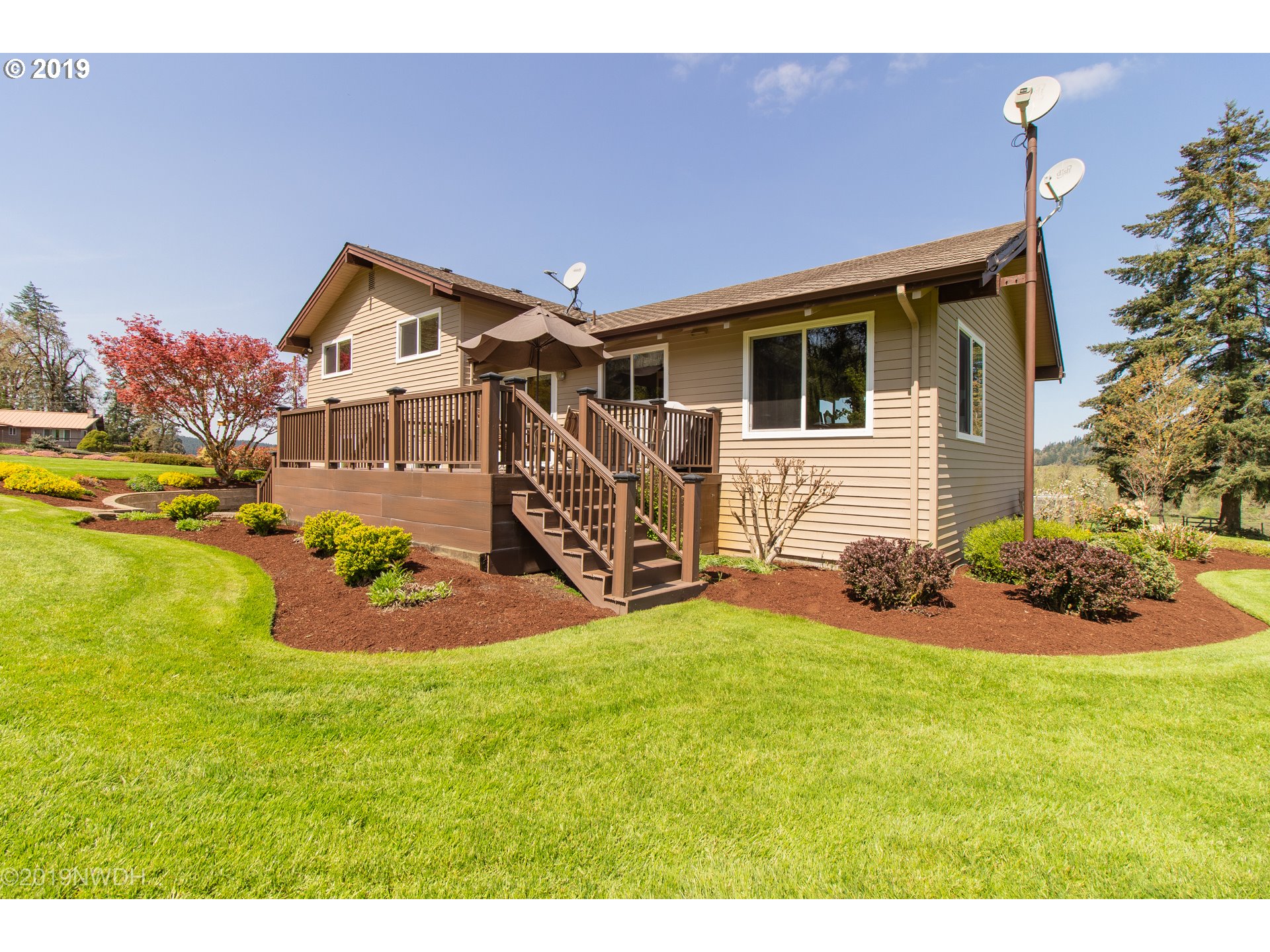 26614 Crow Road Eugene, OR 97402 - Photo 4 of 32 Gallery Image 4