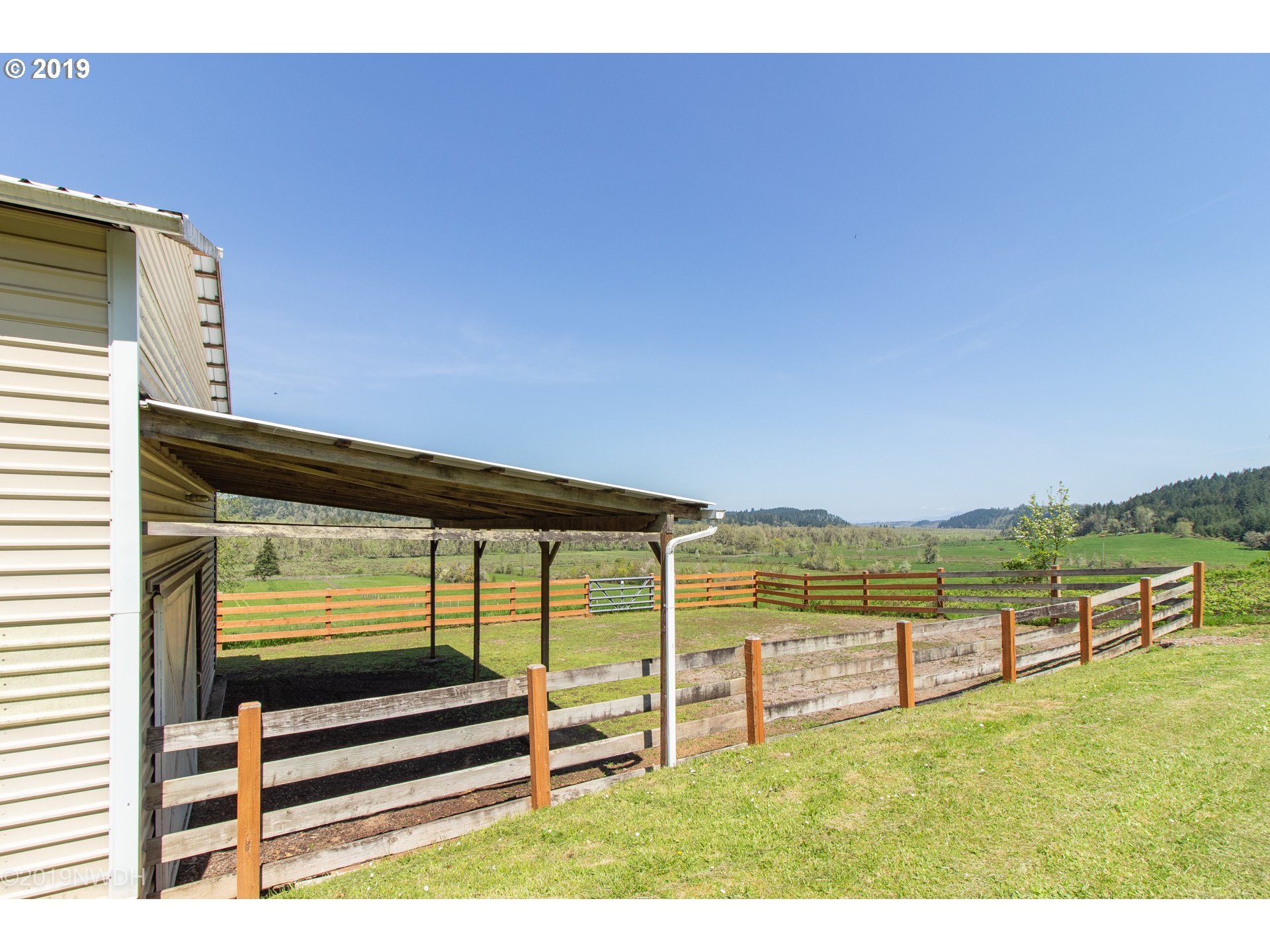 26614 Crow Road Eugene, OR 97402 - Photo 31 of 32 Gallery Image 31