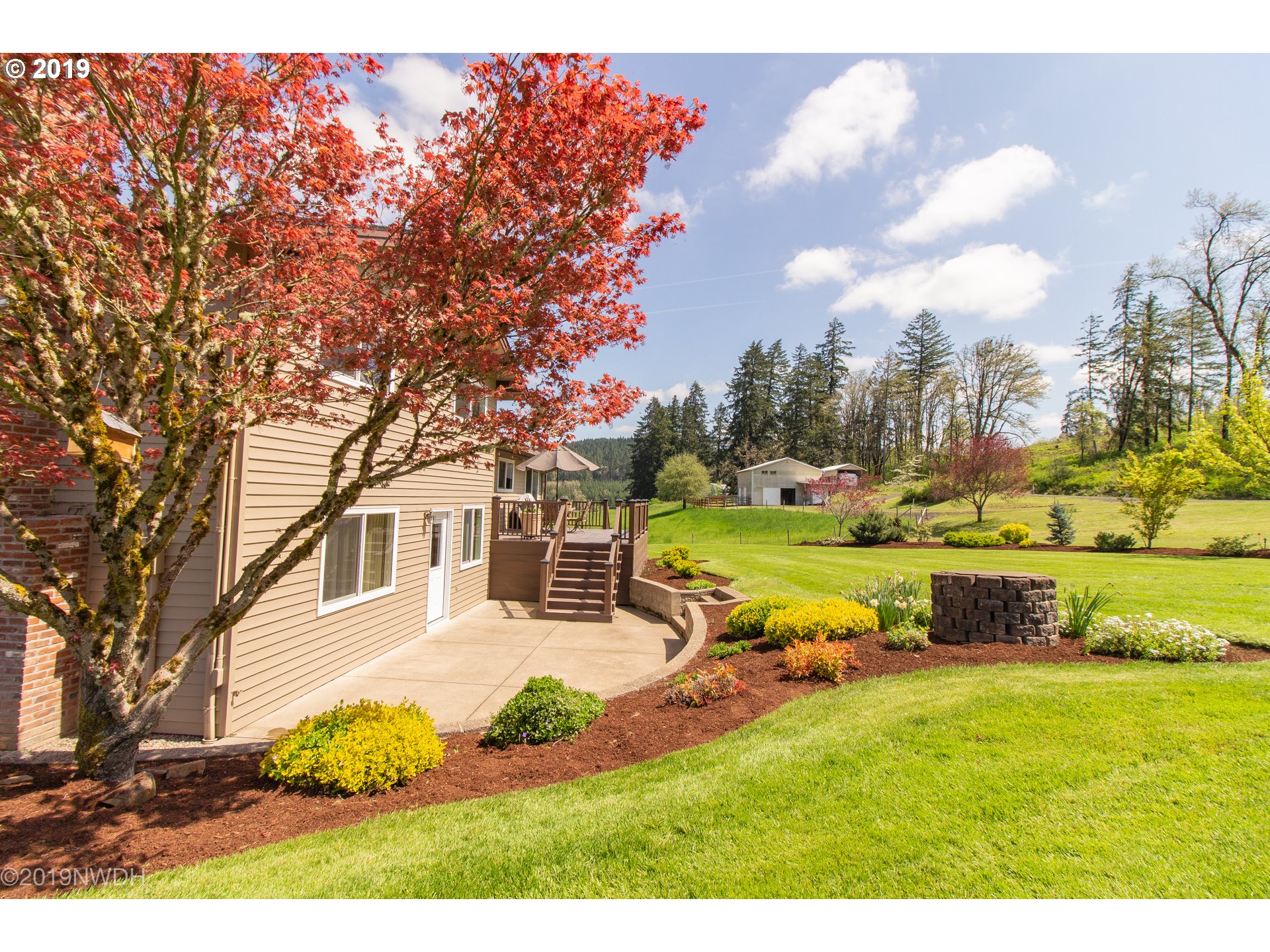 26614 Crow Road Eugene, OR 97402 - Photo 5 of 32 Gallery Image 5