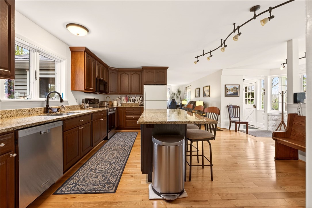 48 State Street Bloomfield, NY 14469 - Photo 16 of 46