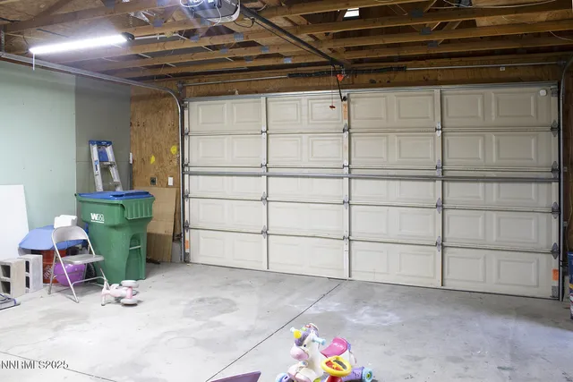 a view of a garage room