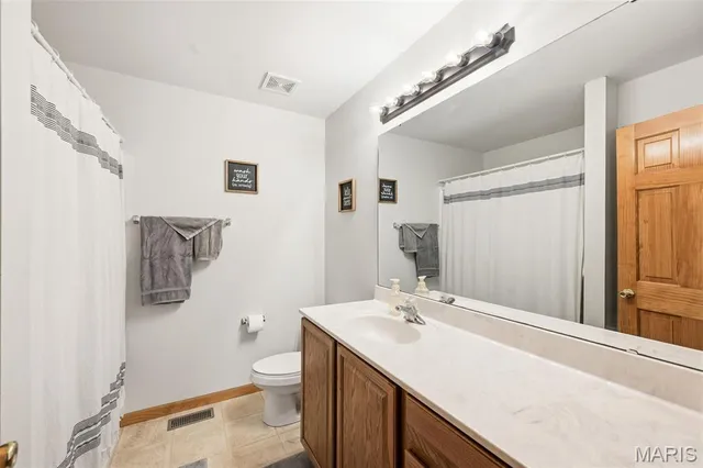 $242,900 | 1029 Pin Oak Drive, Warrenton, MO 63383