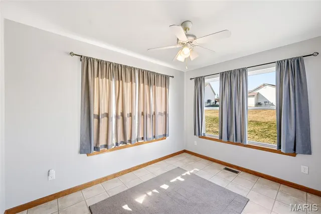 $242,900 | 1029 Pin Oak Drive, Warrenton, MO 63383