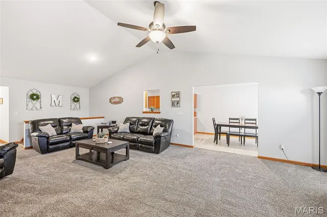 $242,900 | 1029 Pin Oak Drive, Warrenton, MO 63383