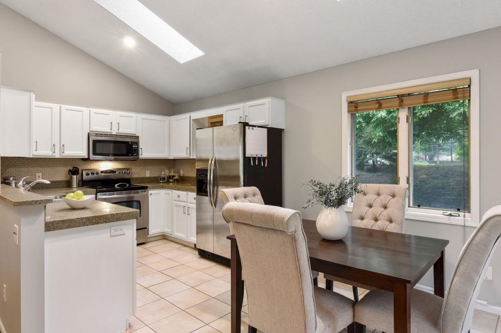 16700 Weston Bay Road Eden Prairie, MN 55347 - Photo 6 of 16