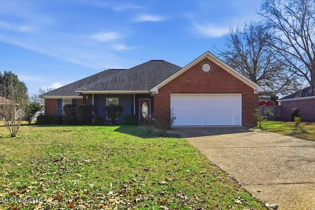 $250,000 | 676 Southern Oaks Drive, Florence, MS 39073