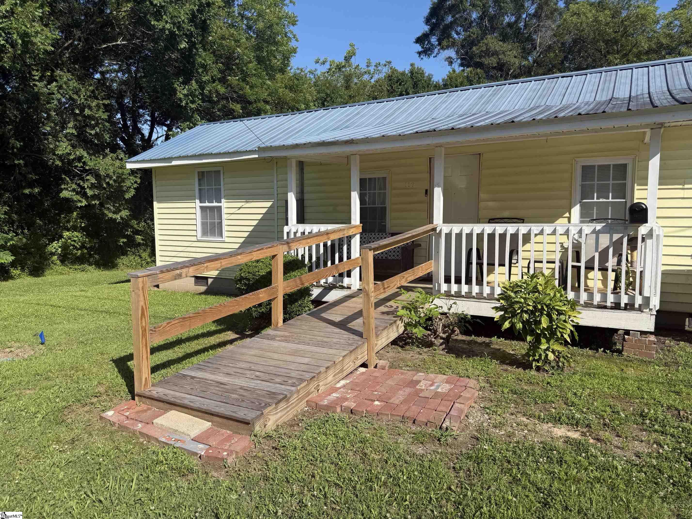 117 Williams Street Woodruff, SC 29388 - Photo 3 of 14