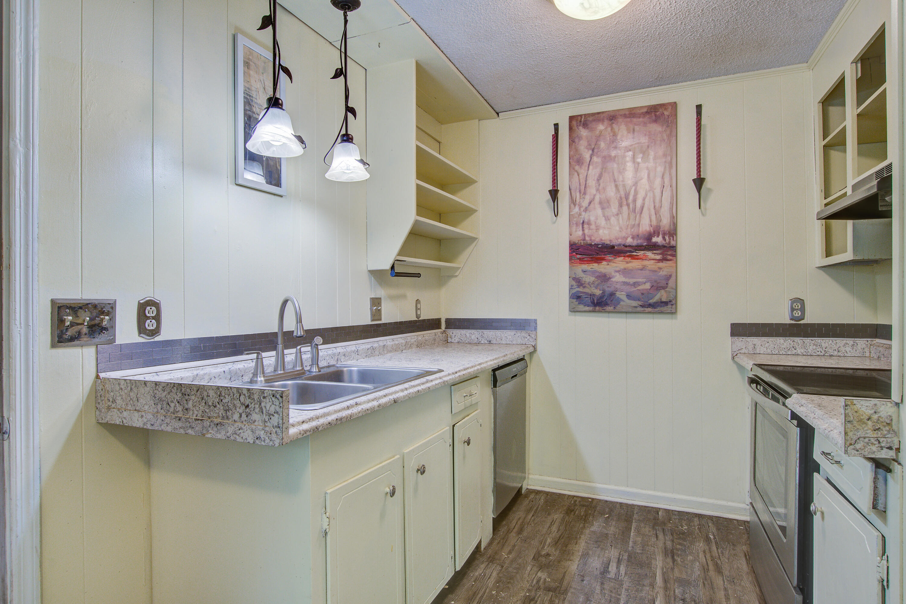 201 Judith Drive Summerville, SC 29485 - Photo 11 of 16 201 Judith Kitchen sink