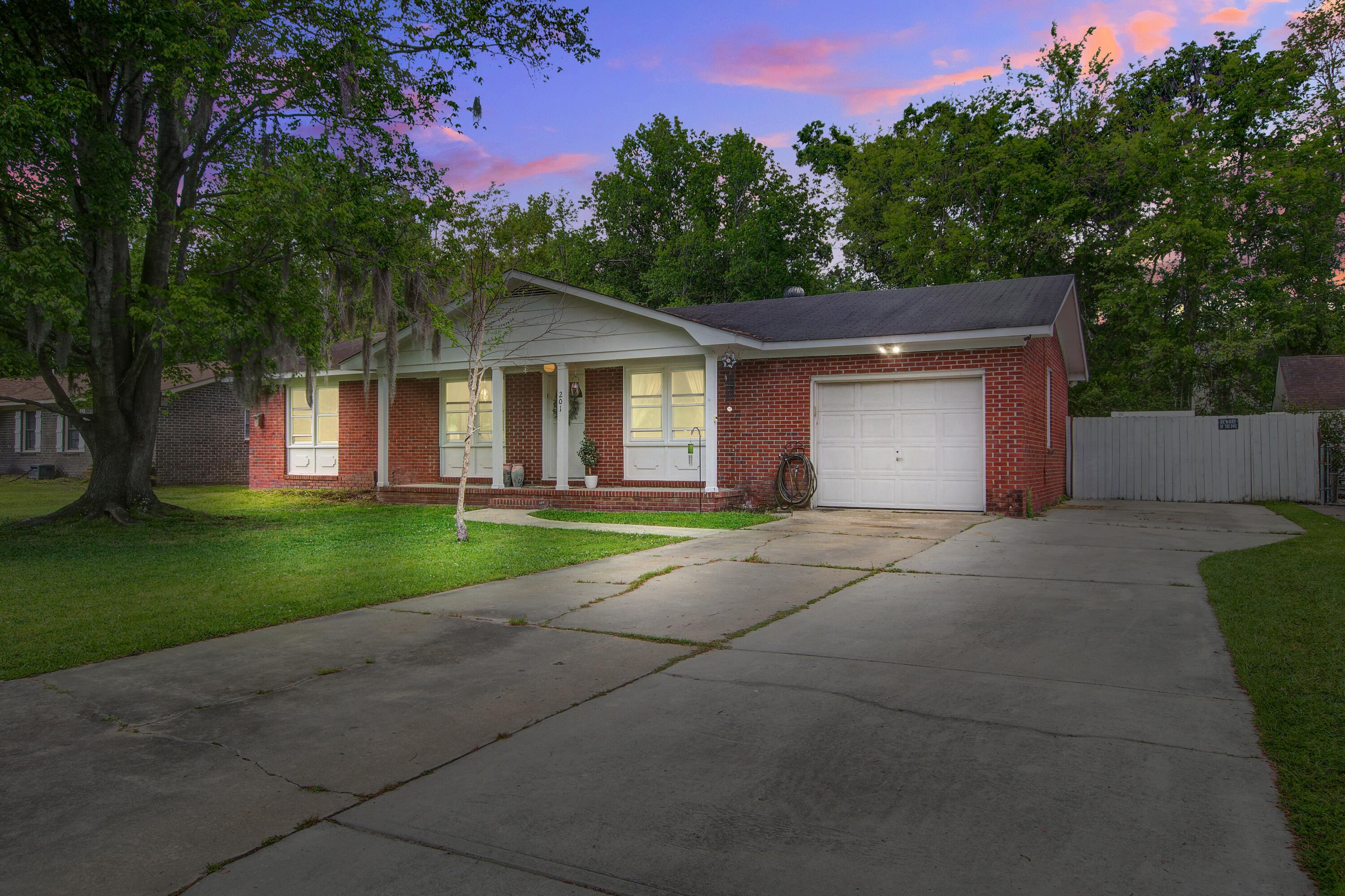 201 Judith Drive Summerville, SC 29485 - Photo 2 of 16 201 Judith twilight