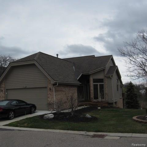 29463 Meadow Ridge South Farmington Hills, MI 48334 - Photo 1 of 33
