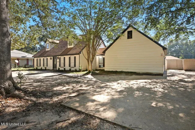 $275,000 | 5475 Old Canton Road, Jackson, MS 39211