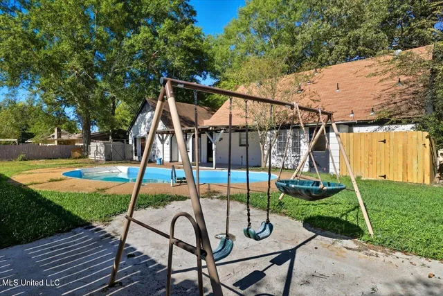 $275,000 | 5475 Old Canton Road, Jackson, MS 39211