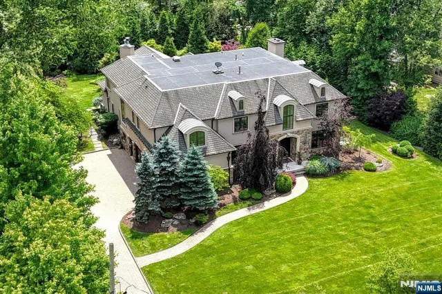 $3,449,000 | 70 Oak Drive, Upper Saddle River, NJ 07458