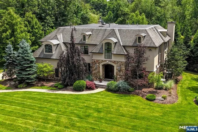 $3,449,000 | 70 Oak Drive, Upper Saddle River, NJ 07458