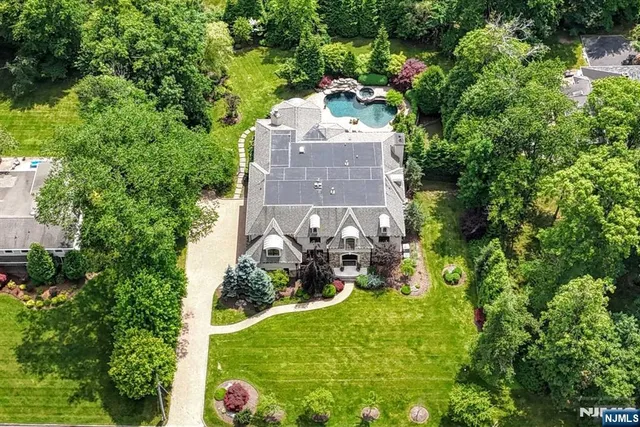 $3,449,000 | 70 Oak Drive, Upper Saddle River, NJ 07458