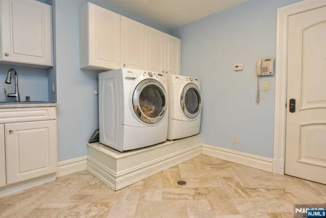 $3,449,000 | 70 Oak Drive, Upper Saddle River, NJ 07458