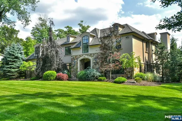 $3,449,000 | 70 Oak Drive, Upper Saddle River, NJ 07458