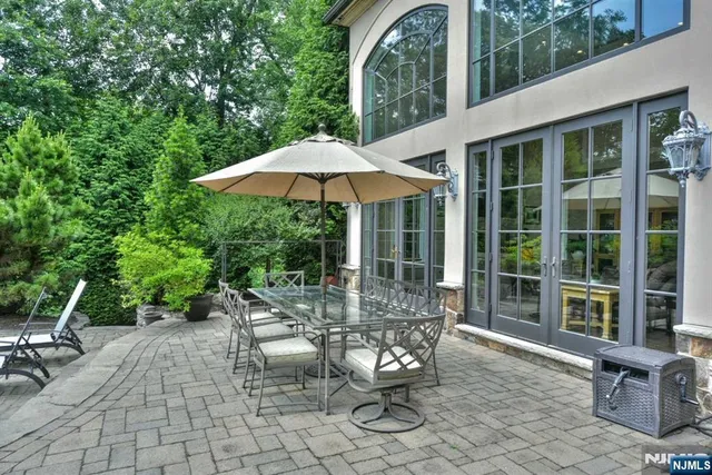$3,449,000 | 70 Oak Drive, Upper Saddle River, NJ 07458