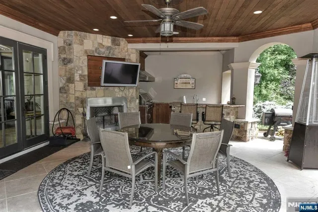 $3,449,000 | 70 Oak Drive, Upper Saddle River, NJ 07458