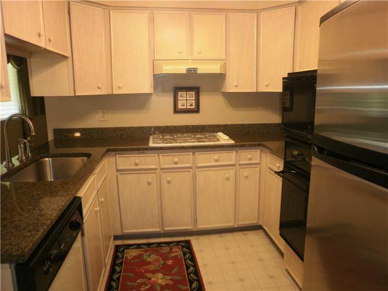 138 Tyler Road Pittsburgh, PA 15237 - Photo 4 of 13 Kitchen.