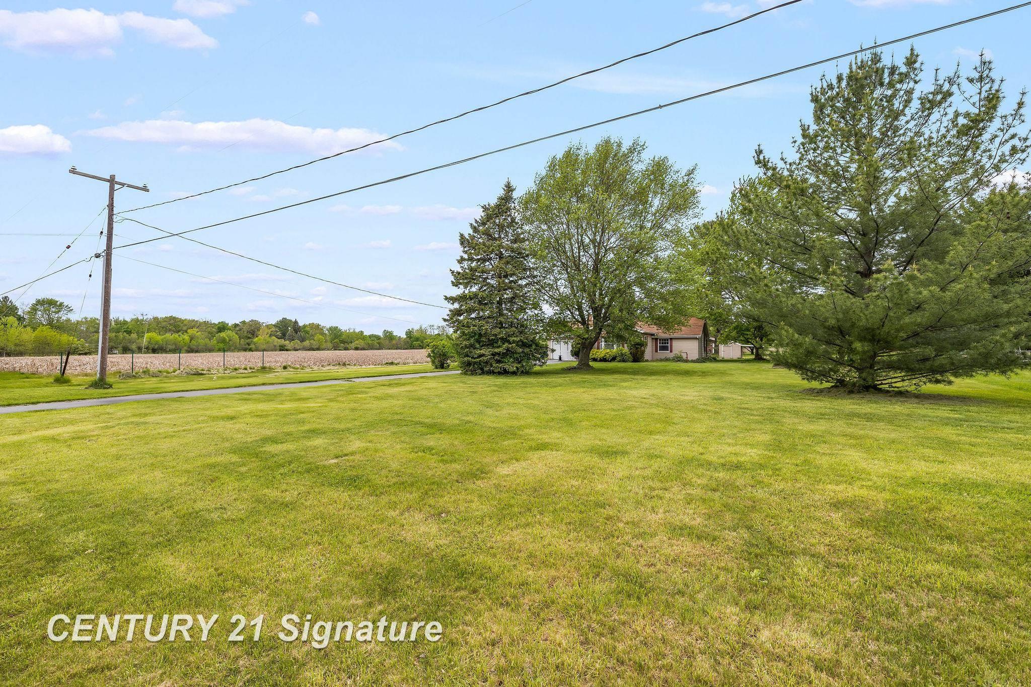8430 McCarty Road Saginaw, MI 48603 - Photo 24 of 37 50176056-ac4c8679-7c68-485b-9fe3-bf4ac7105ff7.JPG