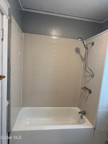 $1,425 | 283 Delaware Avenue, Unit 2, Albany, NY 12209