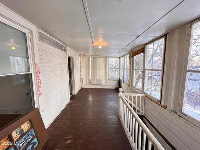 $1,425 | 283 Delaware Avenue, Unit 2, Albany, NY 12209