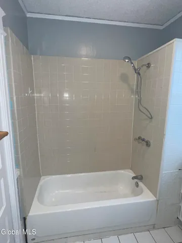 $1,425 | 283 Delaware Avenue, Unit 2, Albany, NY 12209