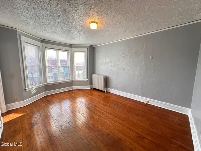 $1,425 | 283 Delaware Avenue, Unit 2, Albany, NY 12209