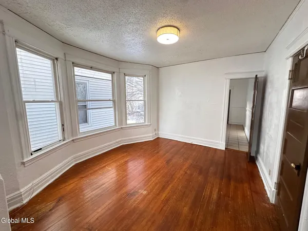 $18,300 | 283 Delaware Avenue, Unit 2, Albany, NY 12209