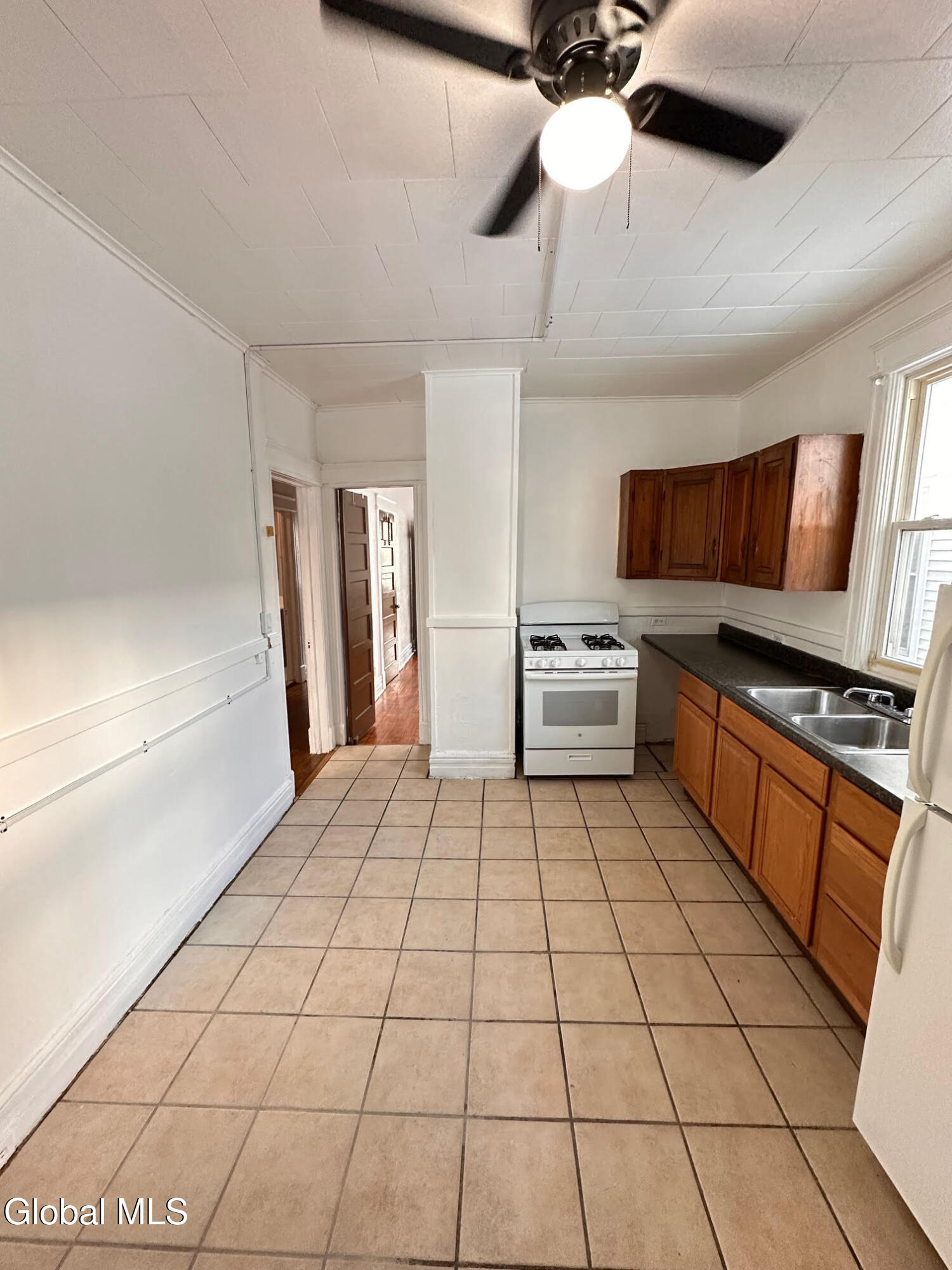 283 Delaware Avenue, Unit 2 Albany, NY 12209 - Photo 9 of 16 235235