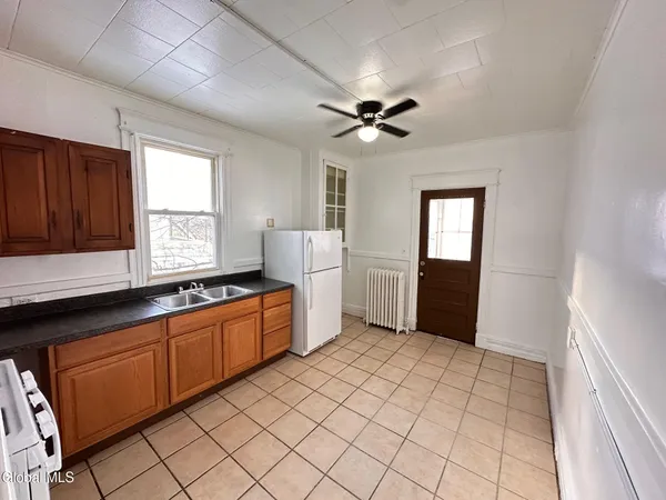 $18,300 | 283 Delaware Avenue, Unit 2, Albany, NY 12209