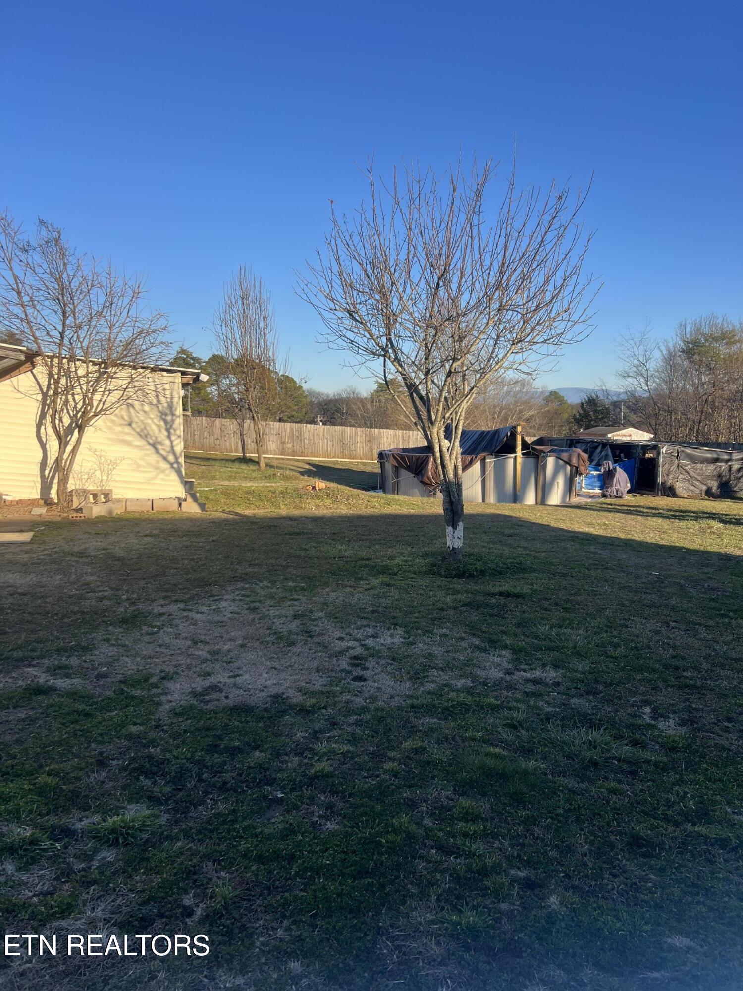 1029 Green Road Madisonville, TN 37354 - Photo 3 of 16 IMG_8185