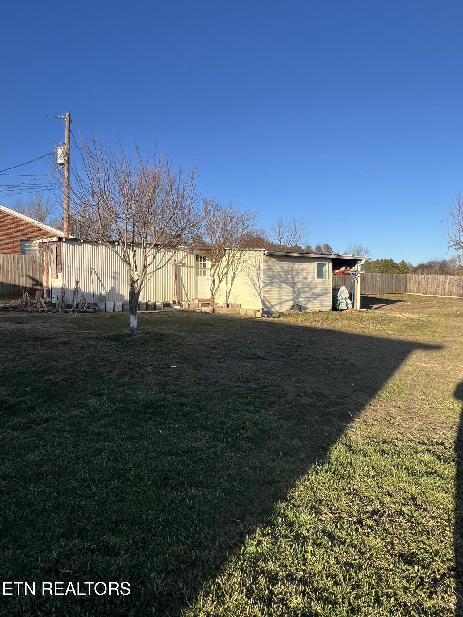 1029 Green Road Madisonville, TN 37354 - Photo 4 of 16 IMG_8187