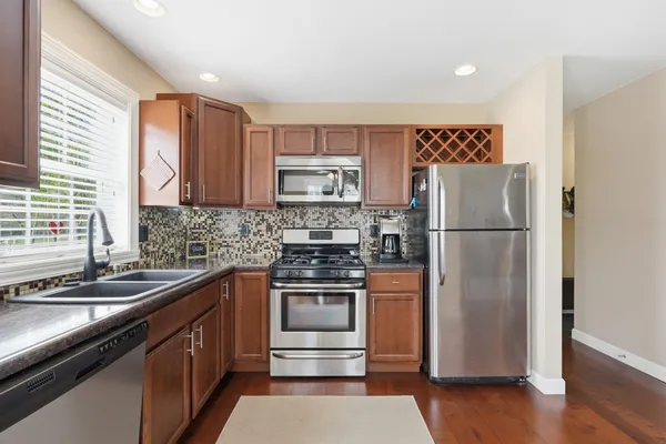 $535,000 | 11990 East 395 South, Lagrange, IN 46761