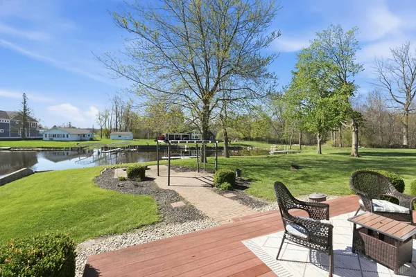 $535,000 | 11990 East 395 South, Lagrange, IN 46761