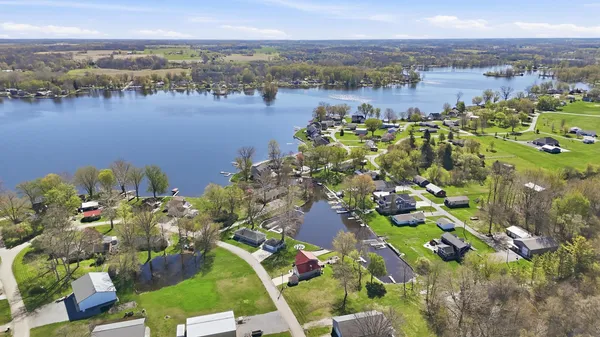 $535,000 | 11990 East 395 South, Lagrange, IN 46761