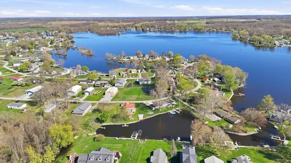 $535,000 | 11990 East 395 South, Lagrange, IN 46761