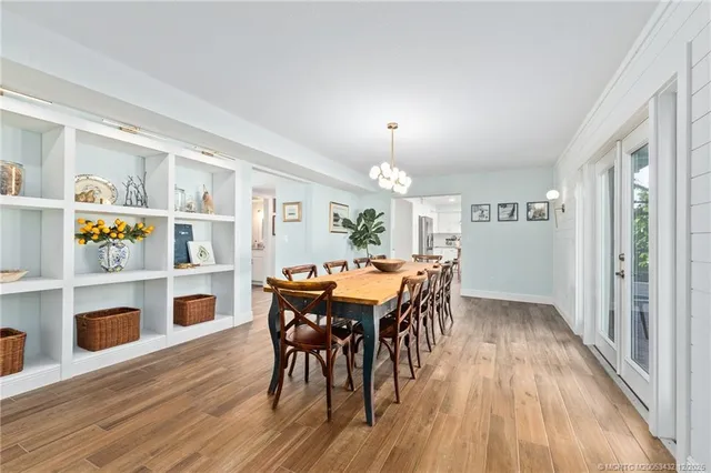 $889,000 | 4304 Southeast Fairway East, Stuart, FL 34997