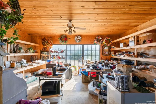 $615,000 | 24 Pfeiffer Road, Boerne, TX 78006