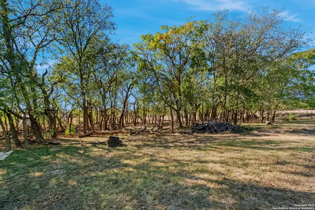 $615,000 | 24 Pfeiffer Road, Boerne, TX 78006