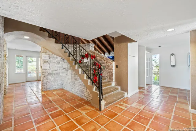 $615,000 | 24 Pfeiffer Road, Boerne, TX 78006